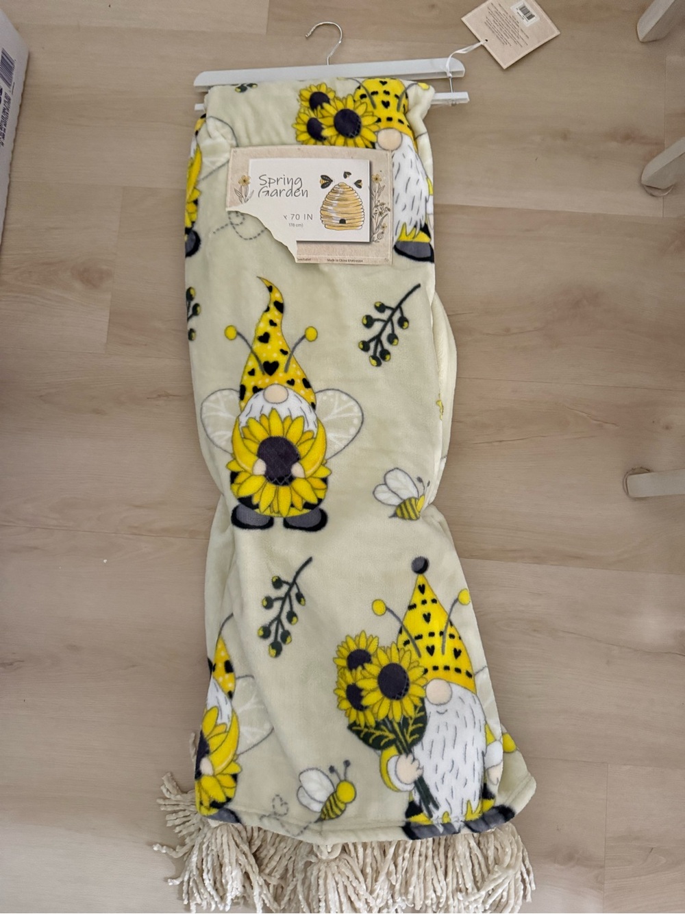 Spring Garden Sunflower Gnome Throw Blanket - Brand New!!